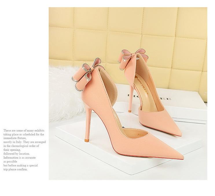 Product Introduction of 626-H36M European and American Style Banquet High Heels Stiletto High Heels Shallow Pointed Toe Side Cutout Rhinestone Back Bowknot Single Shoes kitten  heels 28