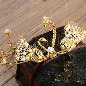 Bando Desain Mahkota Angsa Hiasan Mutiara Gaya Retro