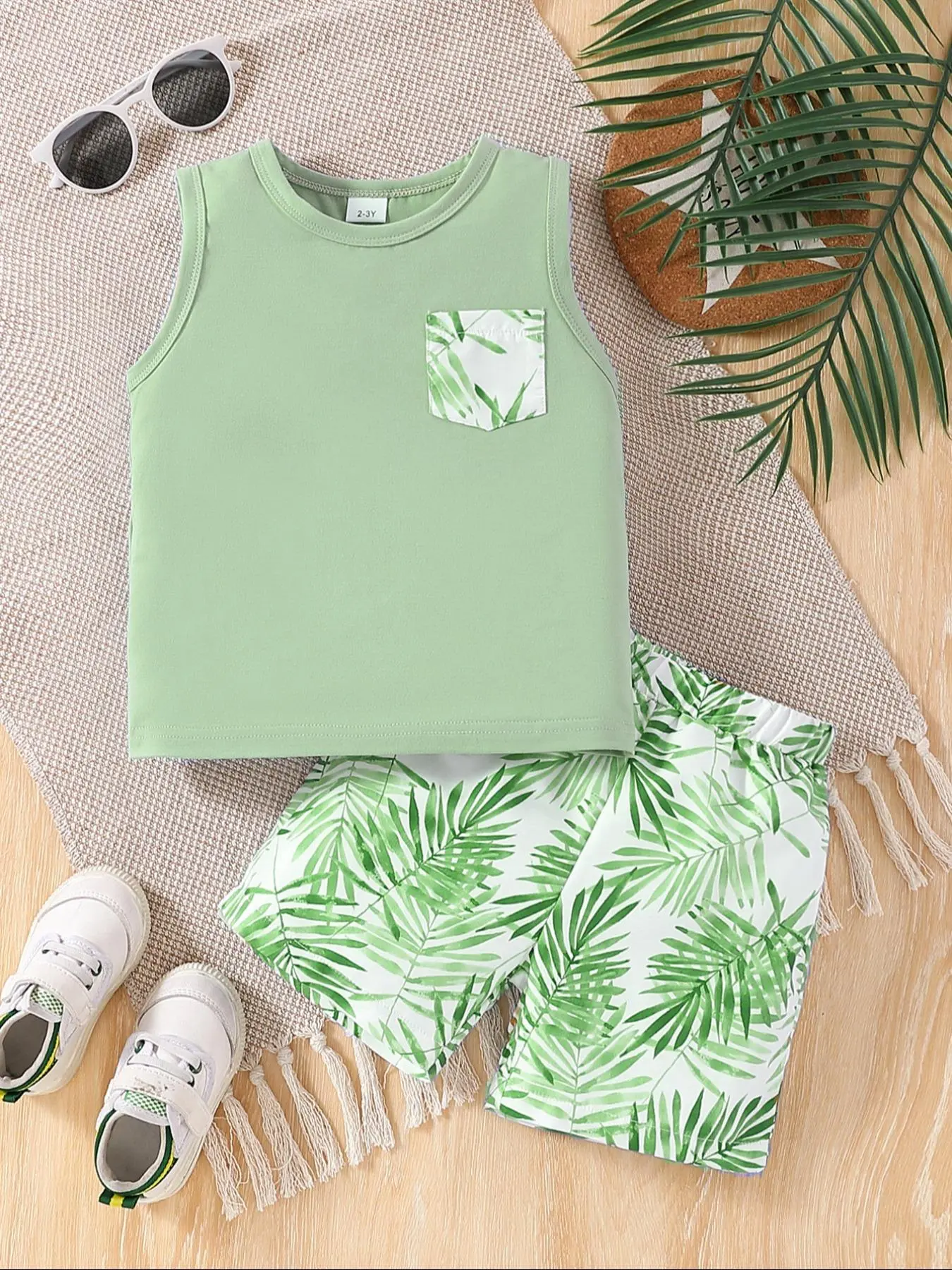 Two-piece Set Boy's  Sleeveless Top & Leaf Print Shorts Set, Casual Sleeveless Top & Shorts, Kids Clothing for Summer
