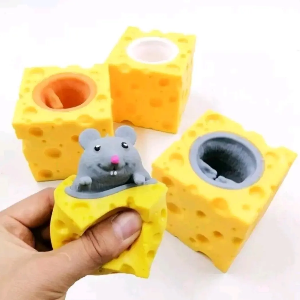 Mainan squishy ini adalah karakter tikus dan Lain "  kami haya kirim Acak