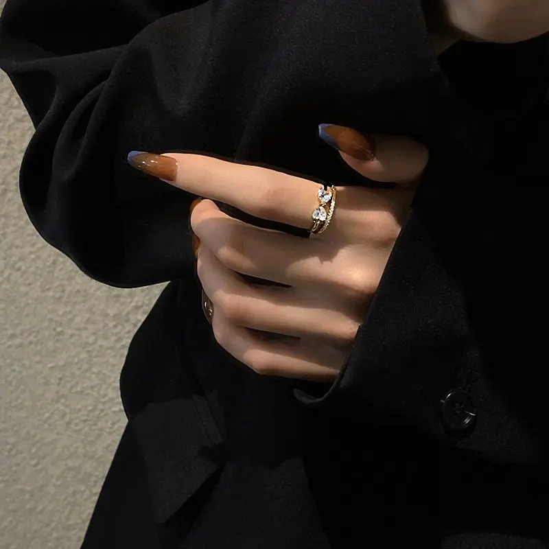 D Royce Jewellery.Cincin bukaan melengkung berlian yang berkilau, cincin jari ganda yang dapat disesuaikan dengan desain batu mikrokristalin Korea