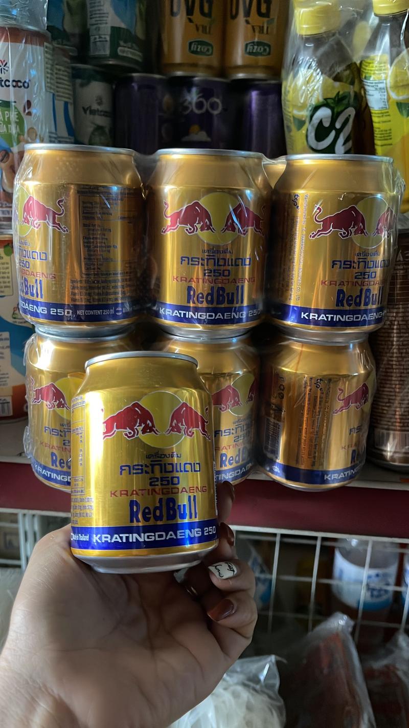 Product Introduction of Combo lốc nước tăng lực bò thái chuẩn redbull 6 lon 1