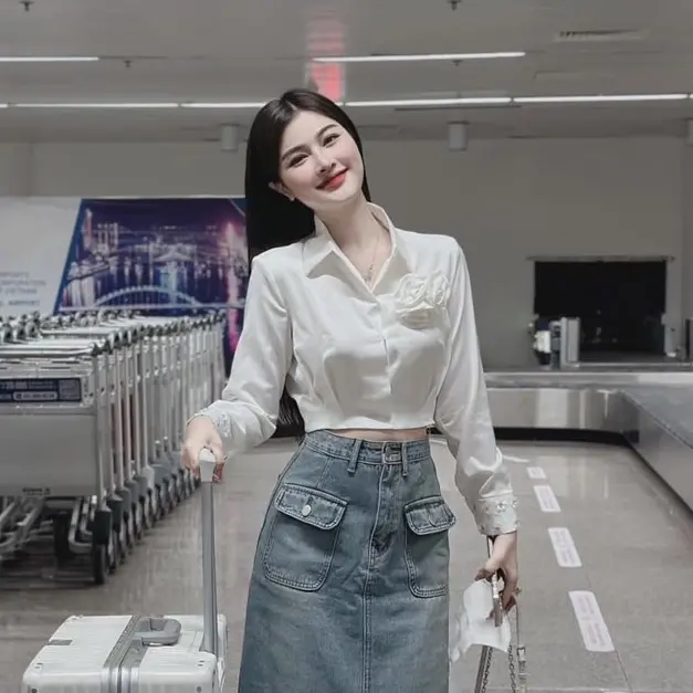 Áo sơ mi croptop đính hoa, tay đính hạt tỉ mỉ sang xịn Nữ Top