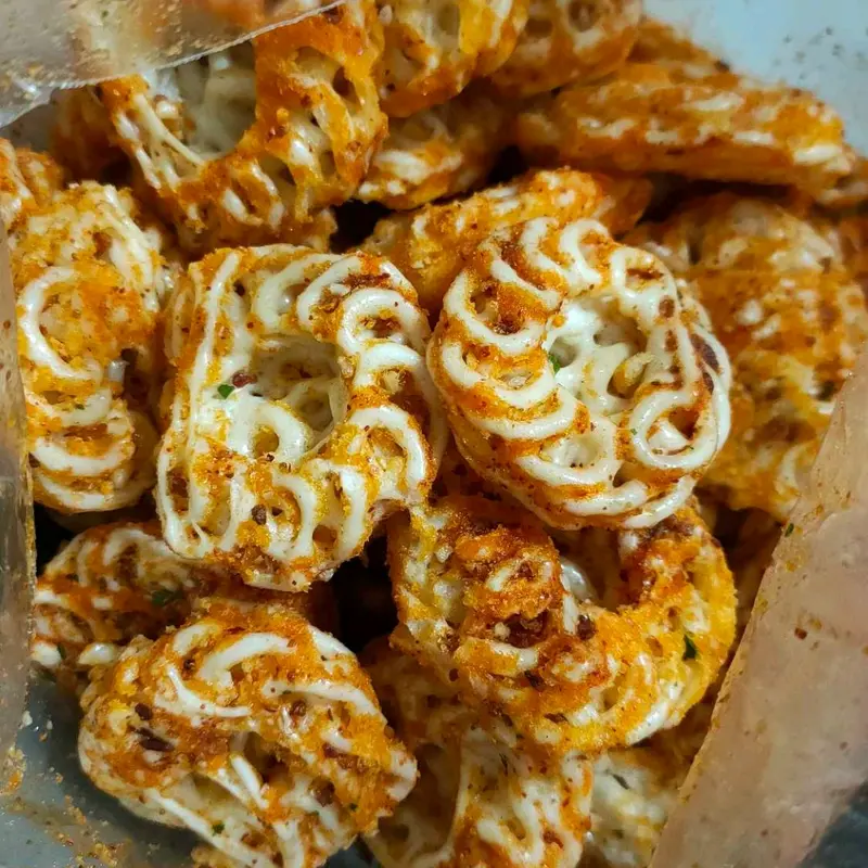 New Kerupuk Seblak Tatangga Mamang Rafael Pedas kencur Daun Jeruk Cemilan Kang Asep Goreng Makanan  Camilan Food Snack 4