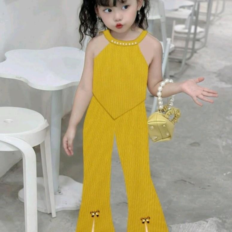   8-26kg  Bộ áo cổ yếm đính hạt + quần loe xẻ tà thun gân  mua 2 bộ kèm 1 vòng ngọc  