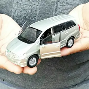 DIECAST MOBIL TOYOTA KIJANG INNOVA MINIATUR INOVA MURAH BESI
