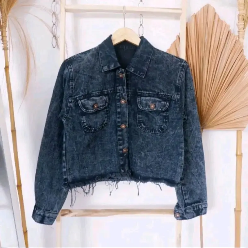 JAKET JEANS CROP RAWIS WANITA JUMBO (M,L,XL,XXL,4XL) 1