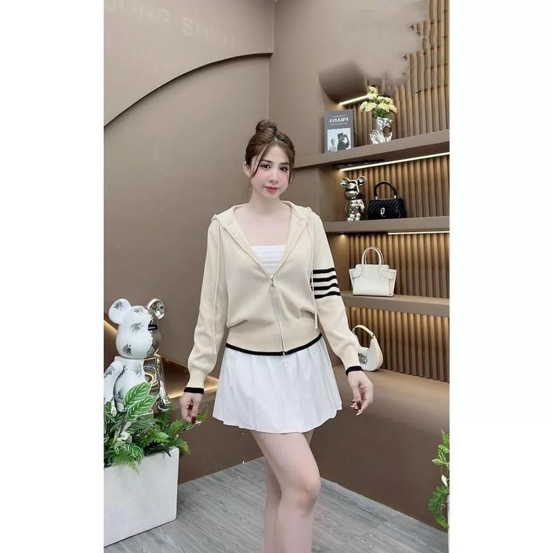 Áo khoác len nữ có nón khoá kéo tay sọc Women Top
