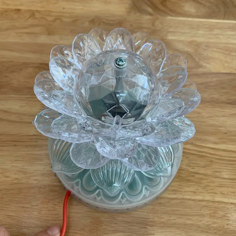 Đèn hoa sen - đèn led- 7 màu - đèn hoa sen xoay 2