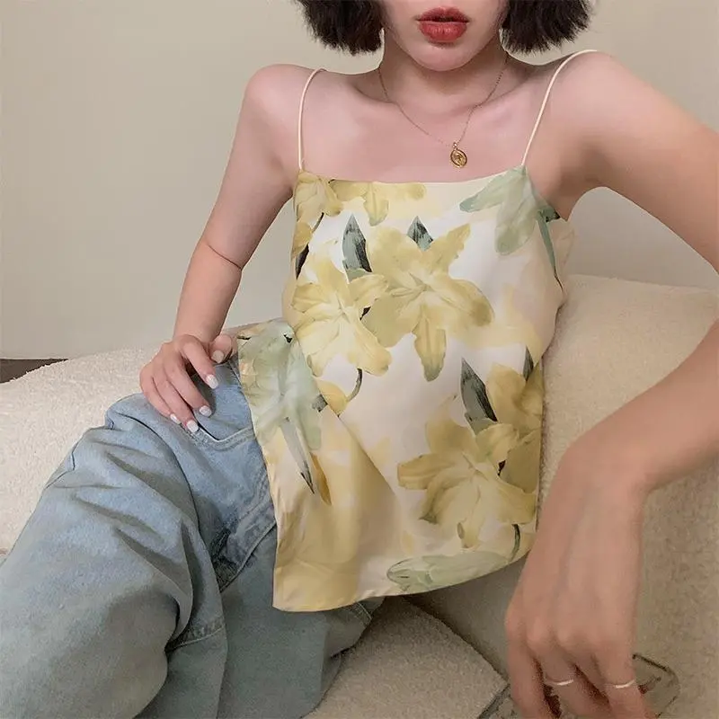 Women Tie Knot Back Camisole, Spaghetti Strap Sleeveless Floral Print Hanky Hem Cami Tops