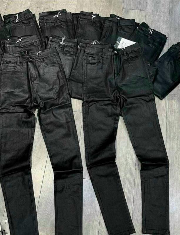 Quần da dài , dáng trơn , mã 888 , quần from rộng , chất co giãn , khách nên đặt lùi size . 4