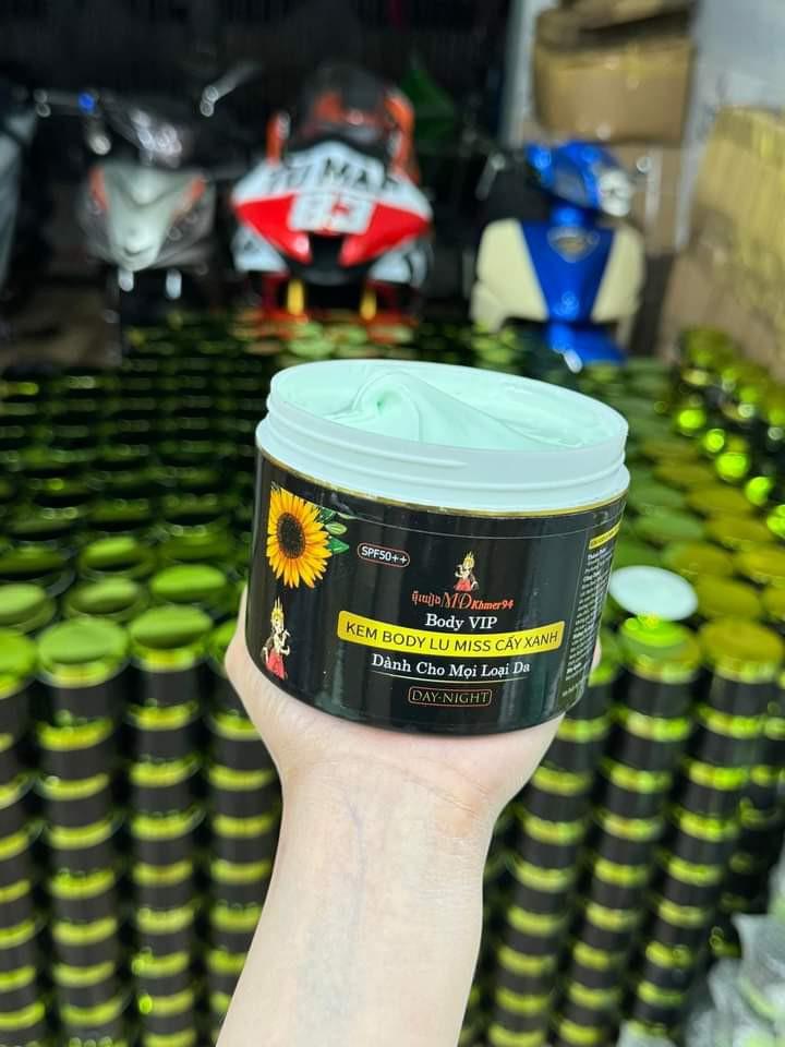 Product Introduction of ( COMBO 3 HỦ )Kem dưỡng da body vip 200G Women Dưỡng Da Body Dưỡng Body Làm Đẹp Da Lotion Nữ 6