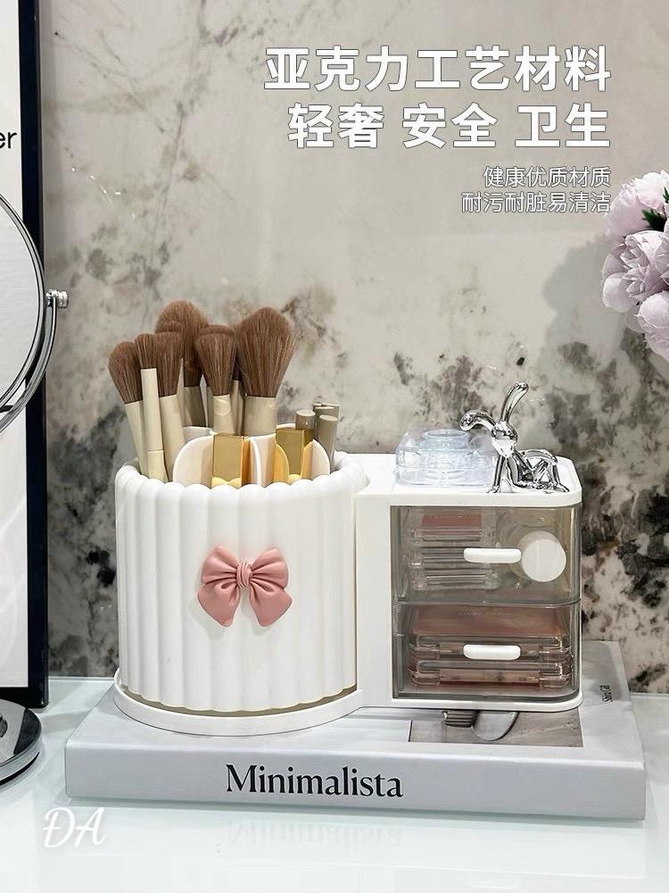 Product Introduction of [Giá Huỷ Diệt] Hộp Đựng Bút / Mỹ Phẩm Để Bàn Dạng Xoay Sáng Tạo Cho Học Sinh Giá Đỡ 3