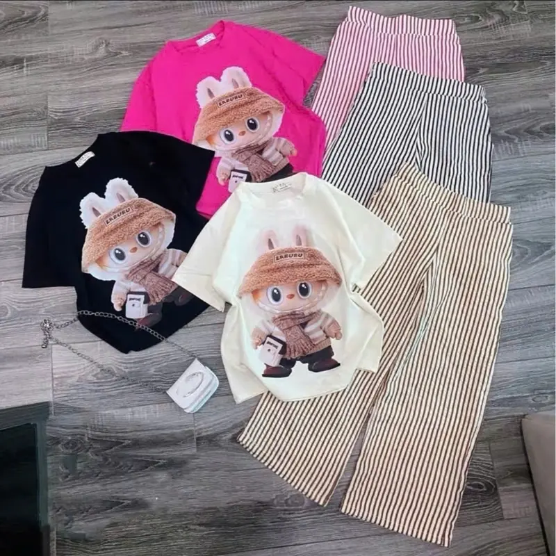 COMBO 3 Bộ Đủ Size 12-44KG Chất Liệu Cotton Su. Quần Kẻ Sọc Áo In Hình LABUBU Cho Bé Gái 0
