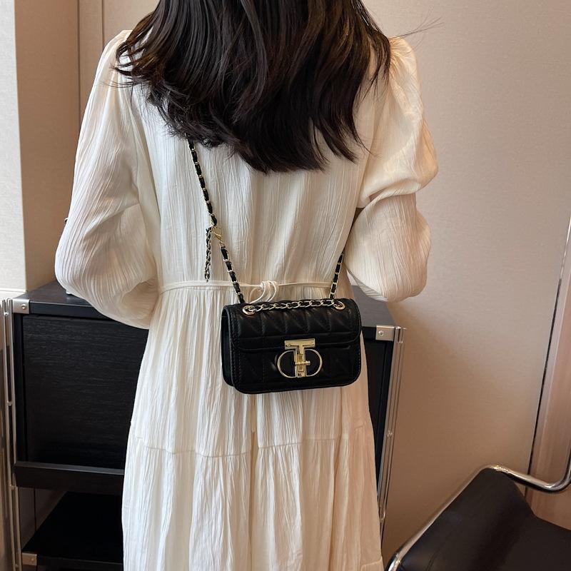  Túi Xách Nữ Basic Khoá Trần Trám Đeo Vai Đeo Chéo Bag Da Nhung Kem 
