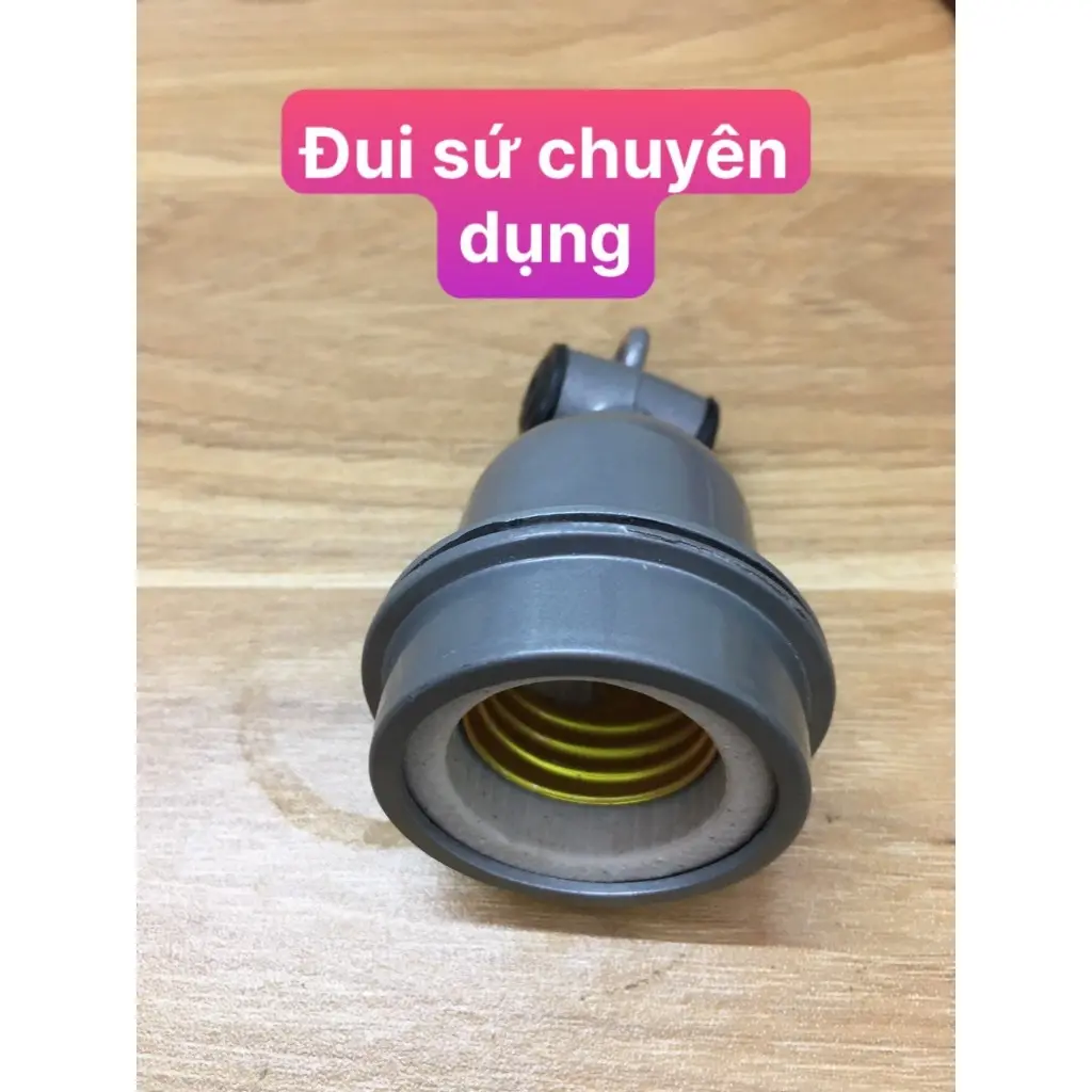 Đui sứ chuyên dụng dạng xoáy chịu nhiệt cho bóng sưởi, bóng úm....