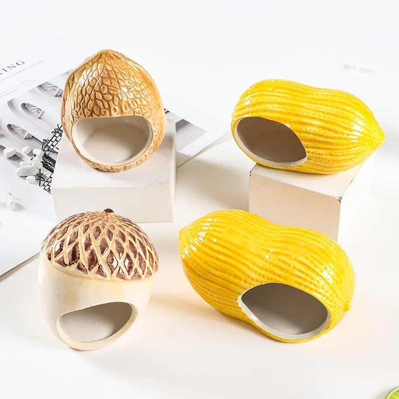 nhà sứ hình quả óc chó, đậu phộng, hạch đào , gốc cây, dừa cho hamster và sóc - T3 PETS SHOP 3