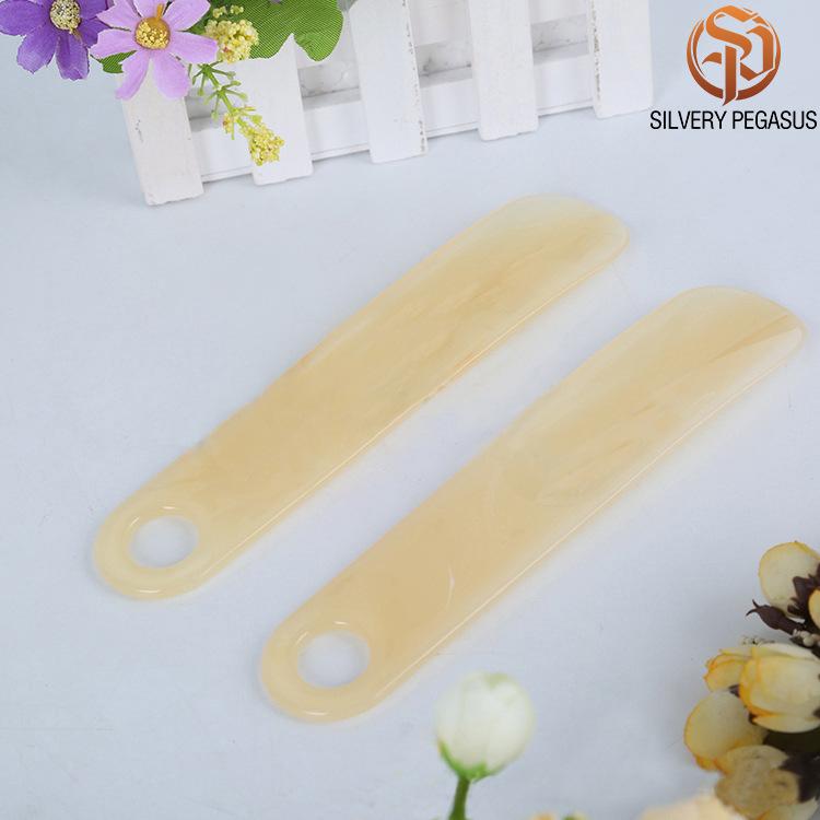 Product Introduction of Foldable Plastic Shoe Puller Can Carry Shoe Puller Pure Utility Translucent Fluid Pattern Small Shoe Puller 32
