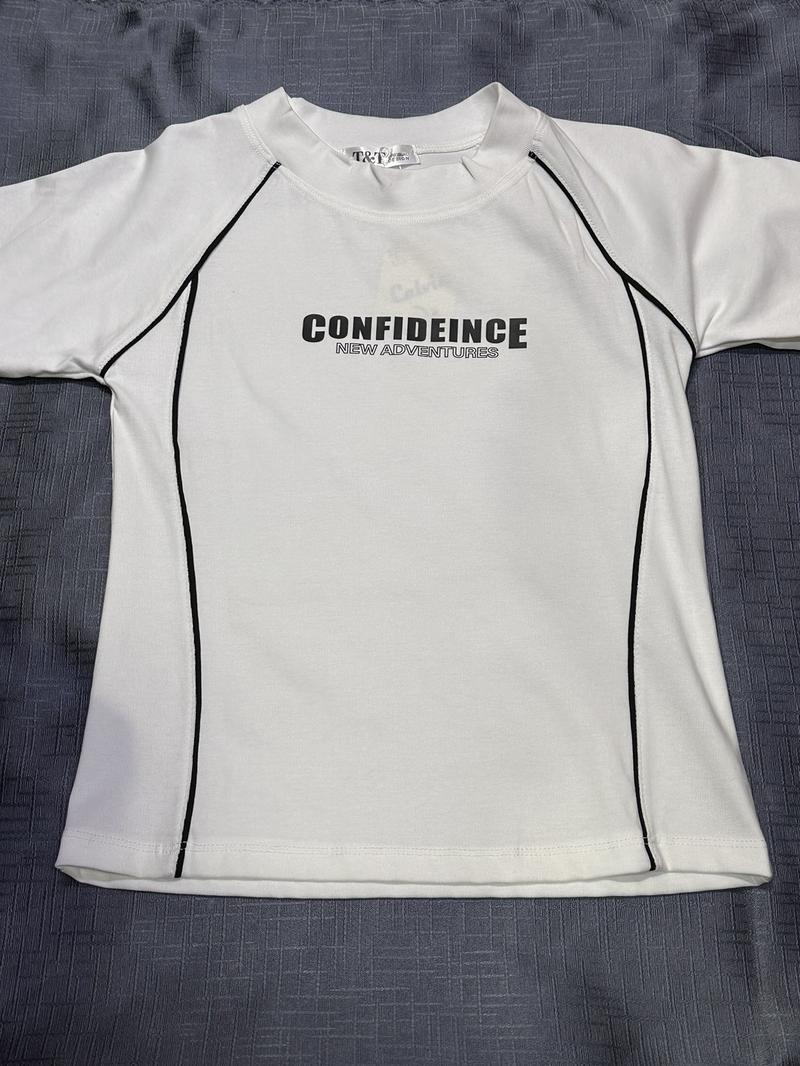 Product Introduction of Áo ôm body Cổ tròn 1