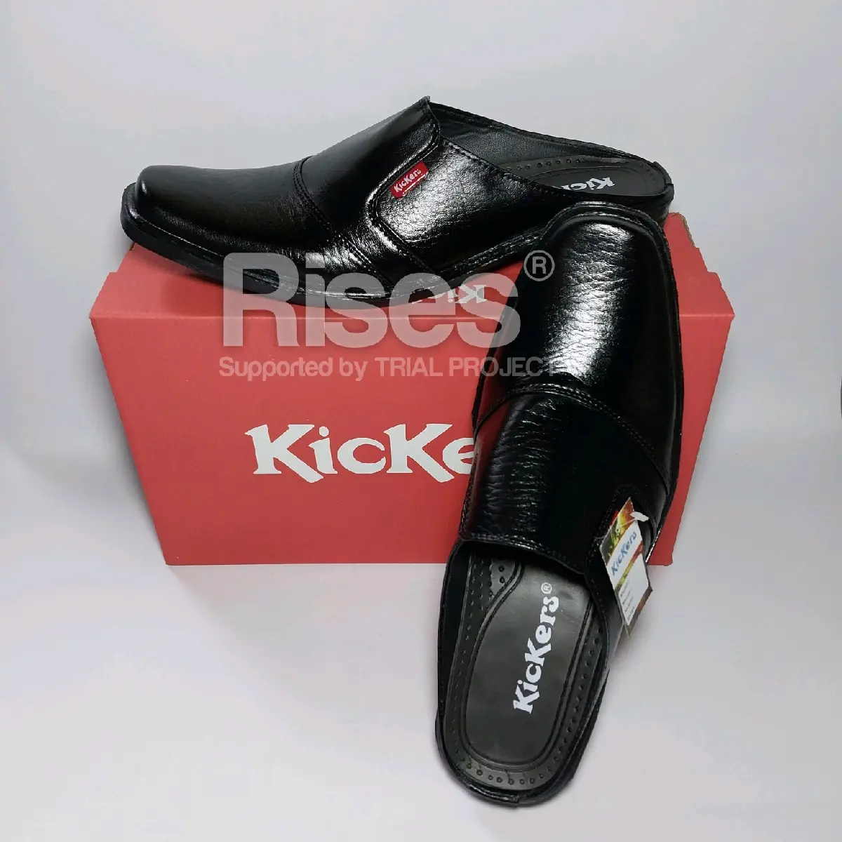 sepatu sandal selop bustong kulit kickers casual formal pantofel murah berkualitas terbaik sepatu pria Karet hitam coklat TERLARIS Shoes Putih