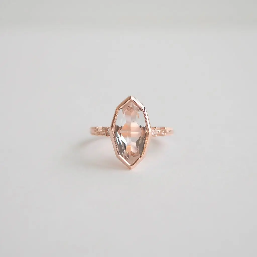 (AZEN) VIVIENNE Ring - Clear Quartz (Rose Gold)