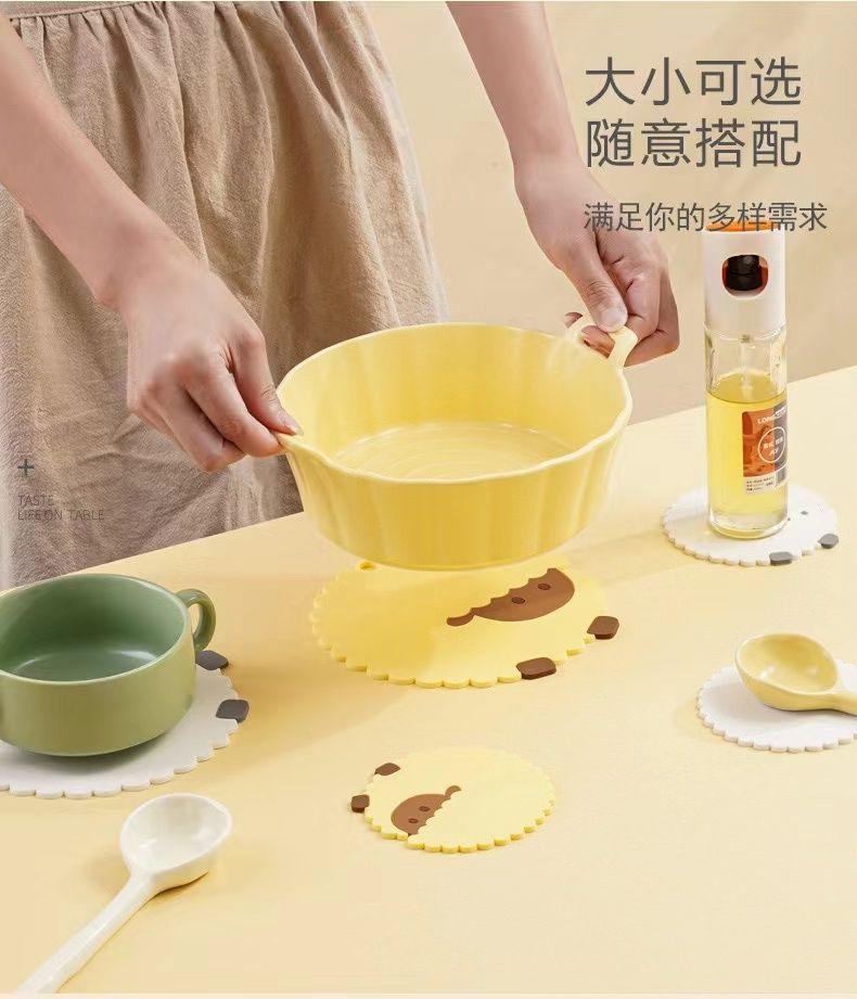 Product Introduction of Tuantuan Sheep Household Tea Cup Mat Placemat Bowl Mat Thickened Anti-scald High Temperature Resistant Food-grade Silicone Heat Insulation Mat Bowl Mat 4