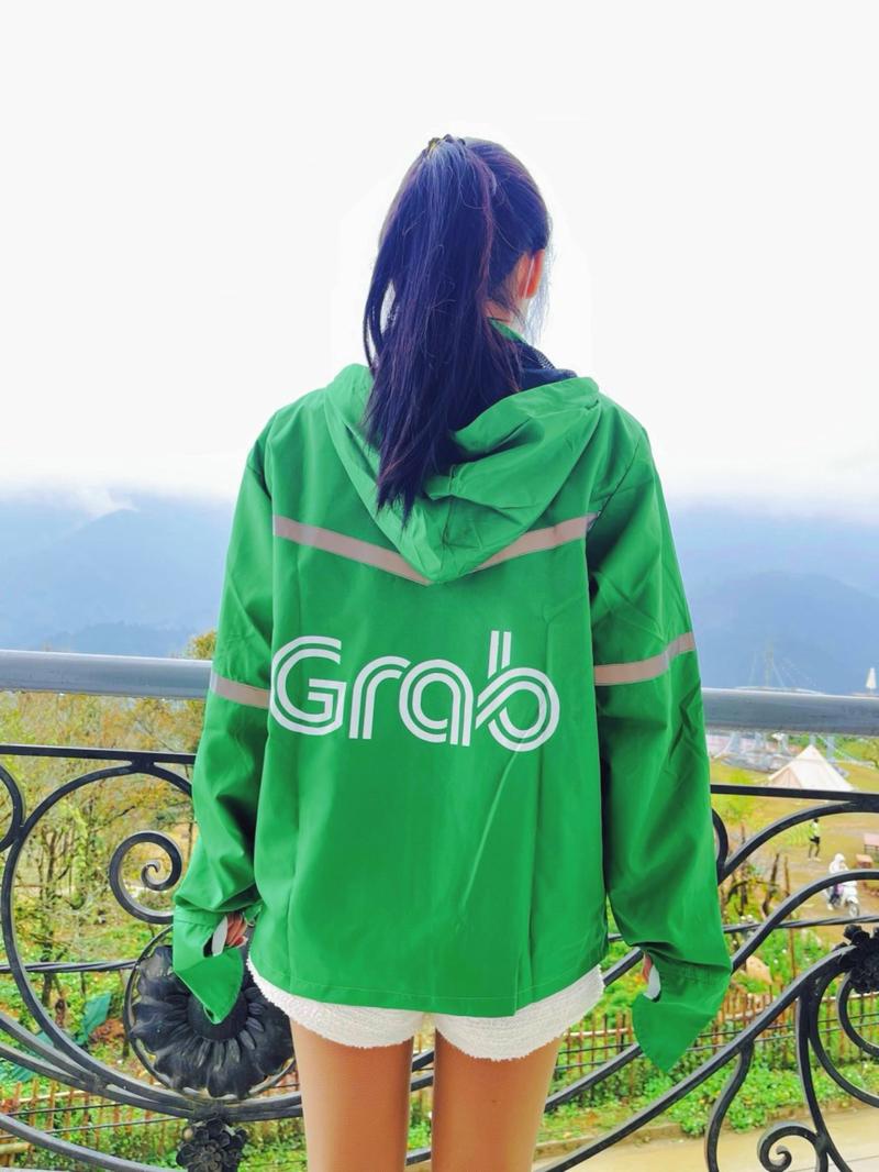 Product Introduction of Áo Khoác Gió RAP Phản Quang 2 Mặt Cho AE 23