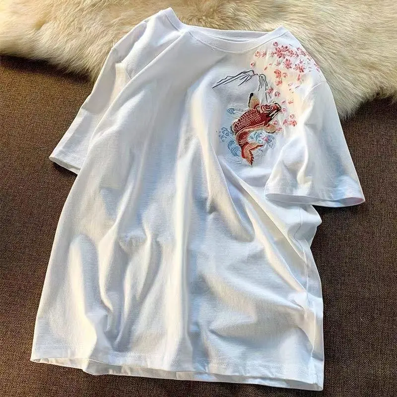Áo Thun ngắn Tay Thường Ngày Thiết Kế Cá Chép, Unisex, Ngoại Cỡ, Phong Cách Trung Quốc 2025, Dễ Phối Đồ Thích Hợp Cho Các Cặp Đôi, Dáng Rộng Vừa Vặn, Áo Cổ Tròn, Phong Cách Ins