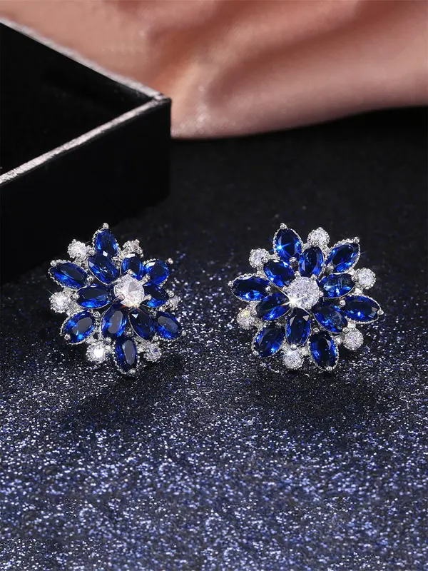 1 Pair Artificial Gemstone Decor Hollow out Flower Design Stud Earrings, Elegant Matching Jewelry for Party, Trendy Daily Clothing Decor for Girl 3