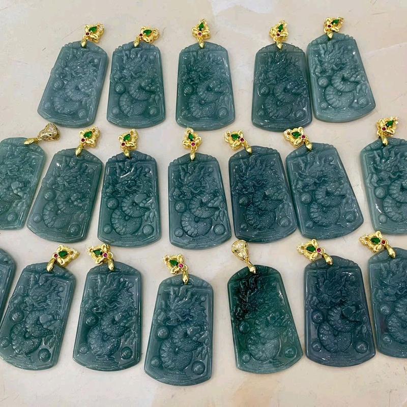 mặt dây chuyền rồng lam vuông chạm tinh xảo Nam Charm 0