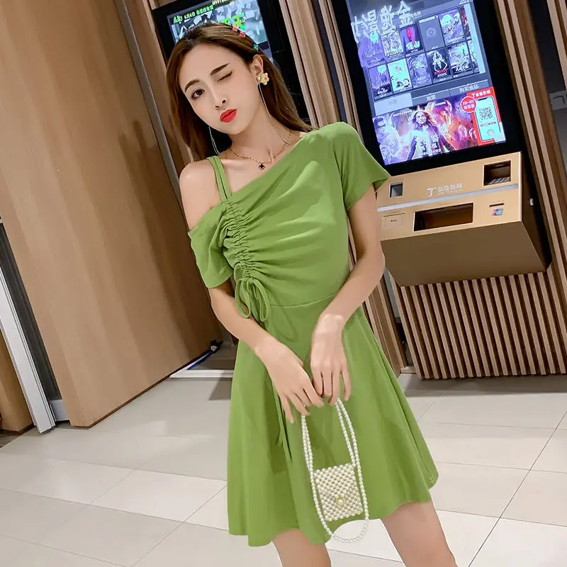 DRESS SERUT