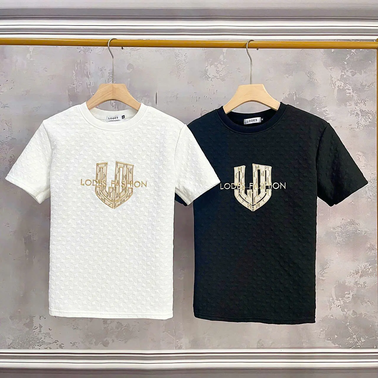 Áo thun xốp nam thêu họa tiết vải xốp thoáng mát mẫu mới trẻ trung-MENSWEAR STORE