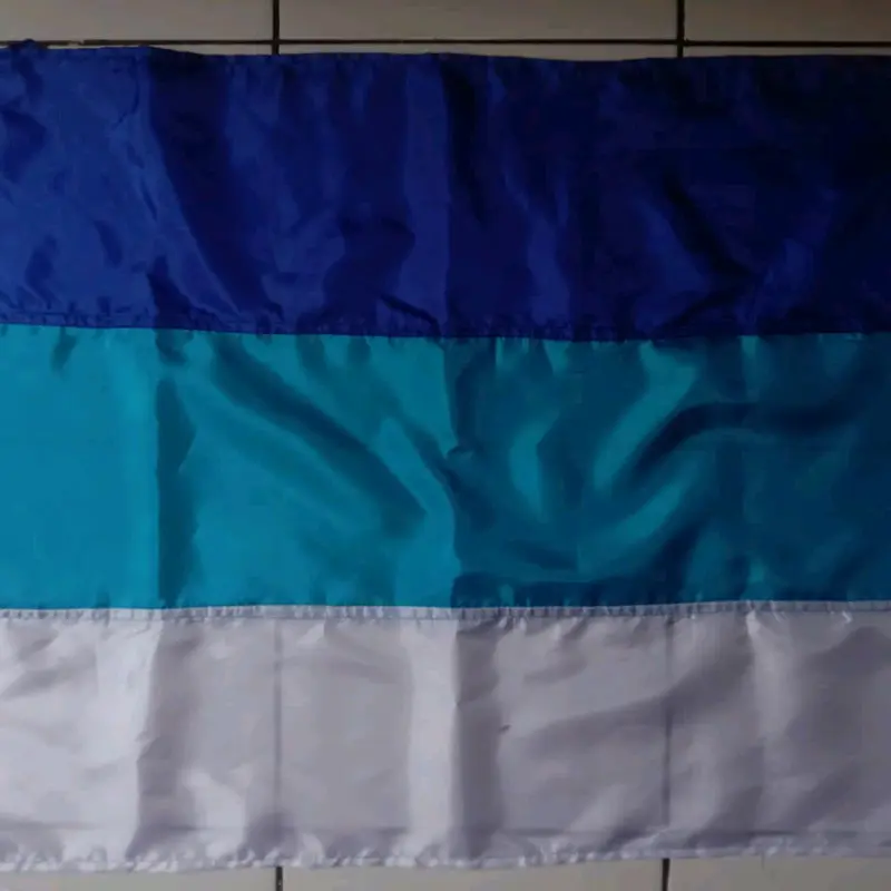 BENDERA XTC/BIRU TUA BIRU MUDA PUTIH 1