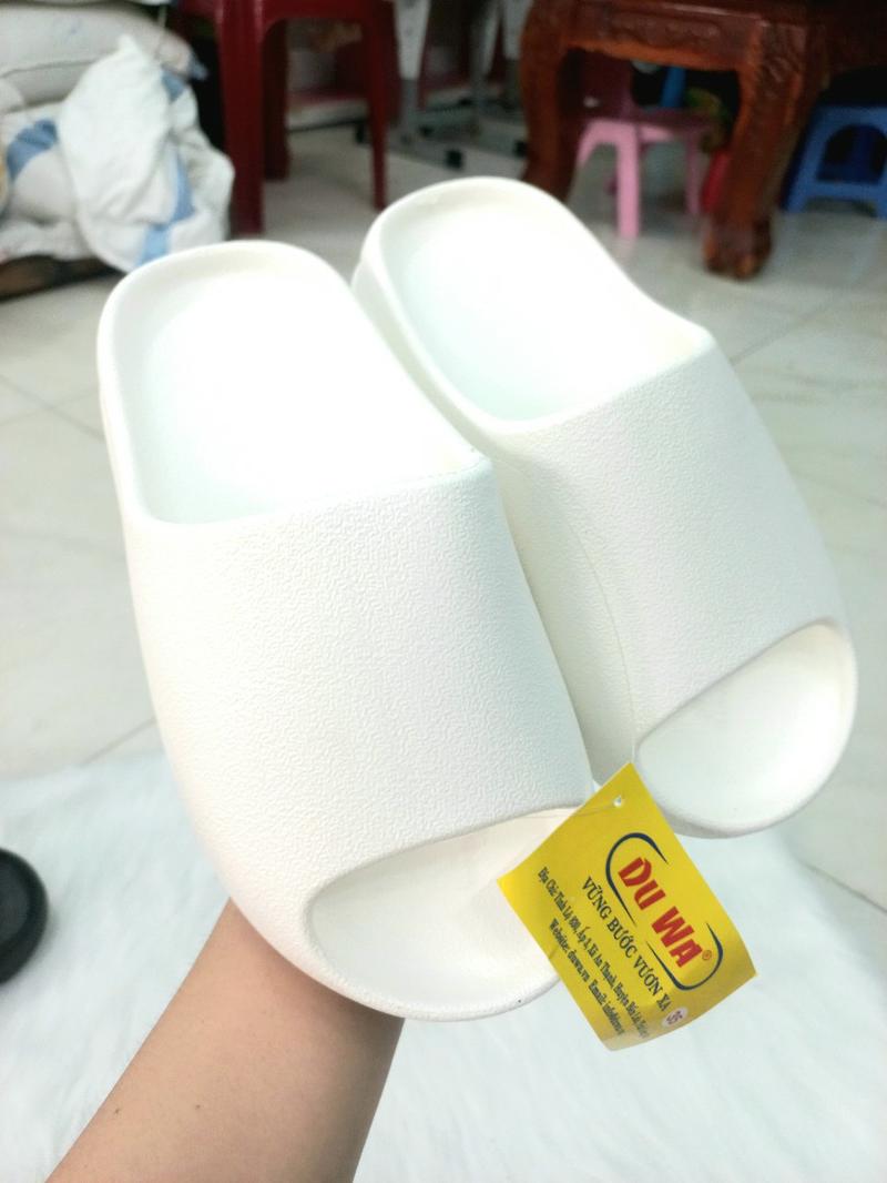 Product Introduction of Dép bánh mỳ nam nữ 3 màu êm chân dễ thương 1