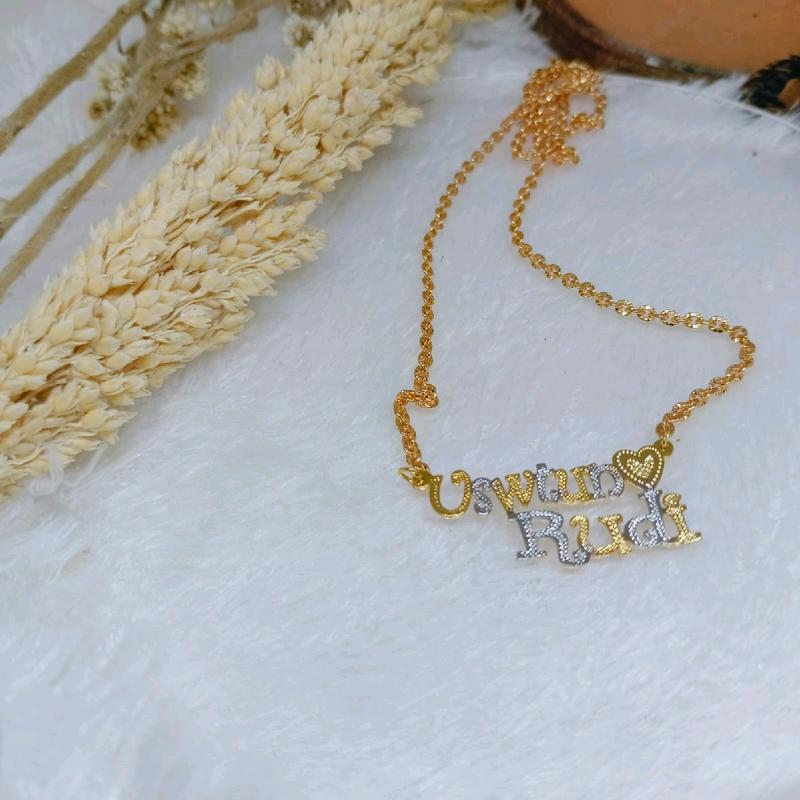 kalung nama titanium kustom nama DI11 Gold Elegan Anak 1