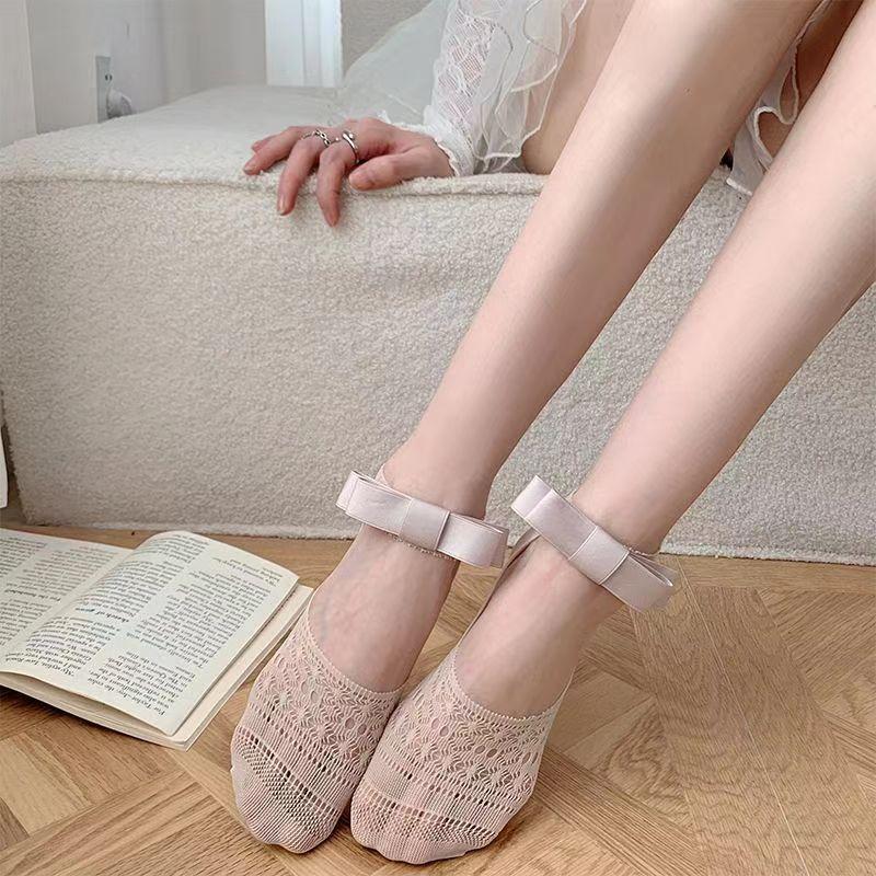 Product Introduction of Women's Boat Socks Summer Thin Bow Non-Slip Tight Hollow Socks Low Cut Invisible Socks Lace Boat Socks Tide 3