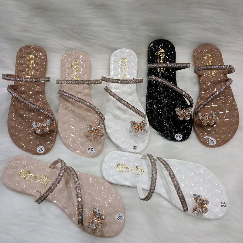 Dép Xỏ Ngón Đính Đá Da Si Bóng Tổng Hợp Đế TPR Chống Trơn(M07)