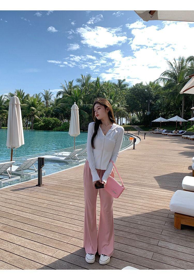 Product Introduction of 2025 New Ice Silk Sunscreen Clothes for Women, slim fit, waist cinching, small stature, slimming, UV resistant, breathable, thin jacket, fashionable and versatile 14