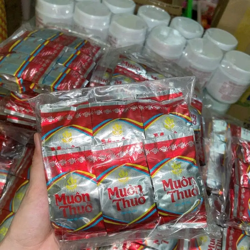 Lố 12 hộp kem muôn thuở trắng da( sỉ 28k)