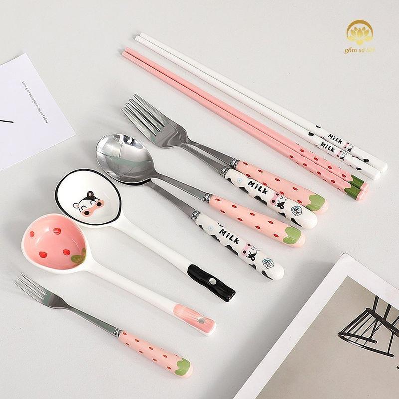 Bộ chén sứ, đĩa, thố, tô, ly ,bộ dụng cụ ăn cơm gia đình họa tiết dâu tây siêu xinh - Gốm sứ SH