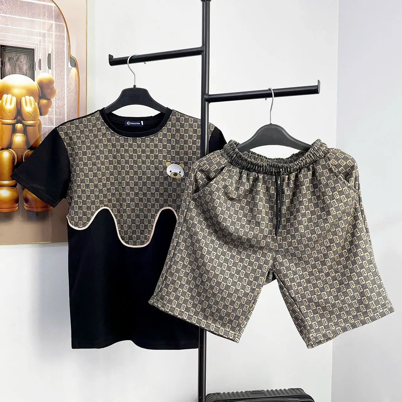 Set bộ quần áo nam cổ tròn thêu gấu phối quần umi co dãn Menswear Thun Cotton