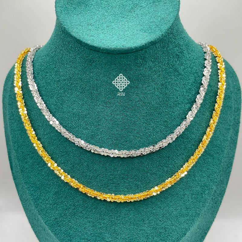 Dây chuyền xoắn titan 4 li Vòng cổ titan kiểu dáng hoa mai màu vàng hoặc trắng TRANGSUCMOILUATUOI.RIN