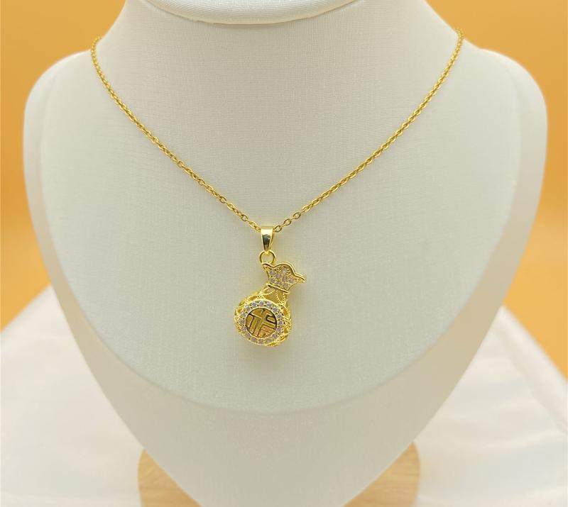 Product Introduction of Titanium Steel Lucky Lucky Bag Girls' Necklace Fashionable All-Match Hollow-out Fu Purse Stainless Steel Clavicle Chain No Rust No Blackness No Fading No Itching Gift for Wife Mother Girlfriend Girlfriends 4