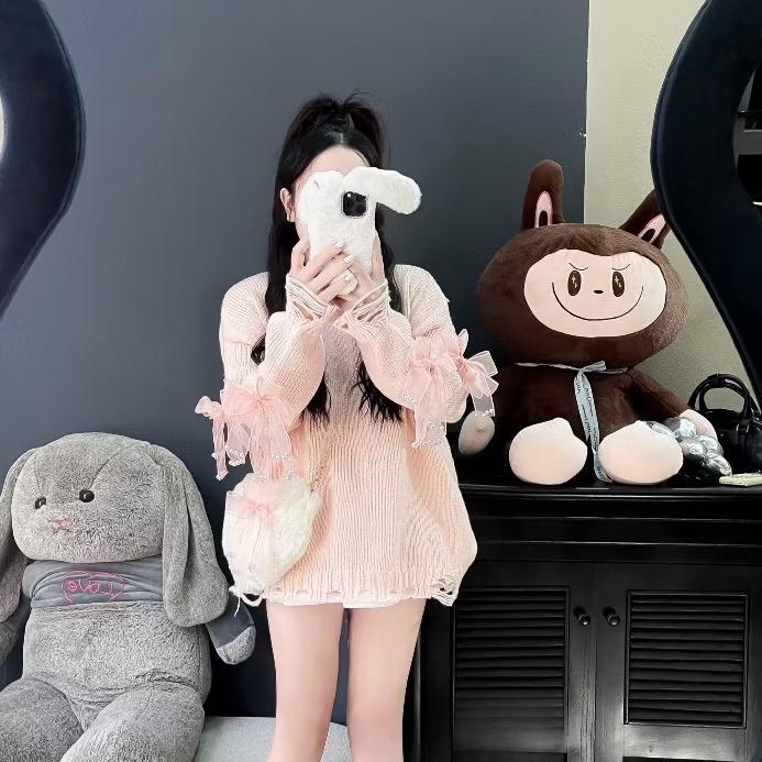 Sẵn KÈM TAG NƠ VÀ TÚI ÁO LEN QC DỄ THƯƠNG KÈM 5 NƠ TO ĐÍNH NGỌC VÀ TÚI LÔNG ÁO LEN TIỂU THƯ ÁO LEN FORM RỘNG PHỐI VIỀN RÁCH TUA RUA Nữ Kem Voi Top cute cổ điển Women Dài Tay