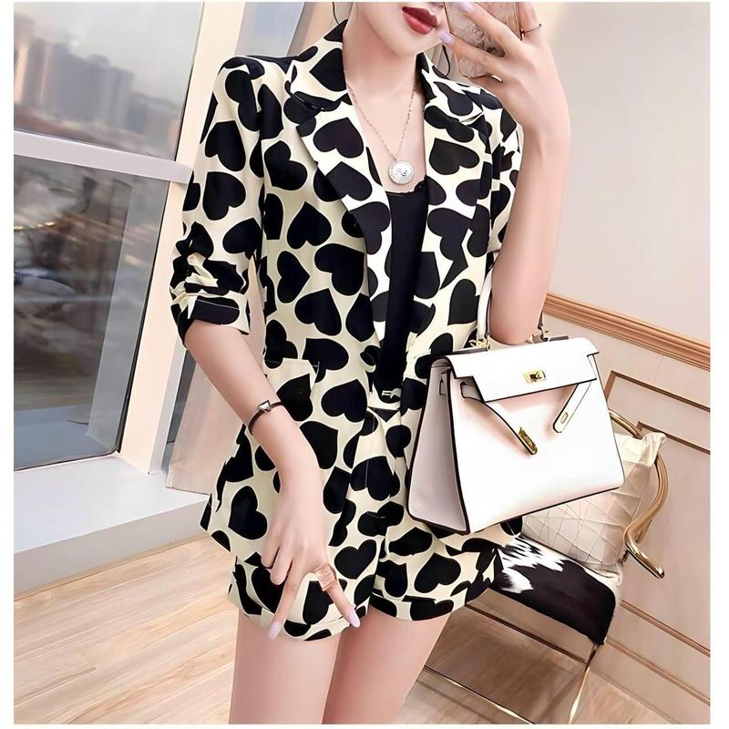 Set Bộ Vest 3 Món Áo Vét Và Quần Đùi Họa Tiết Tim Cá Tính BY4481 1