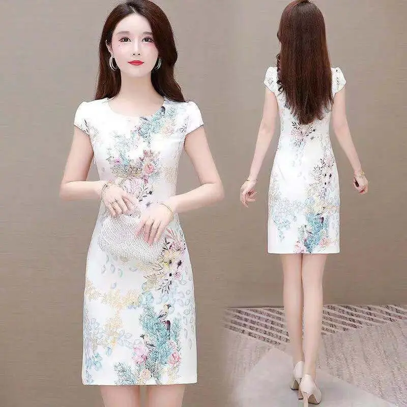 Váy Sườn Xám, Phong Cách Trung Quốc Cổ Điển Thiết Kế Cải Tiến, Lụa Lạnh Giả Bó Sát Thích Hợp Cho Váy Cho Mẹ TRUNG NIÊN Cho Phụ Nữ, Hàng Mới Về Mùa Hè
