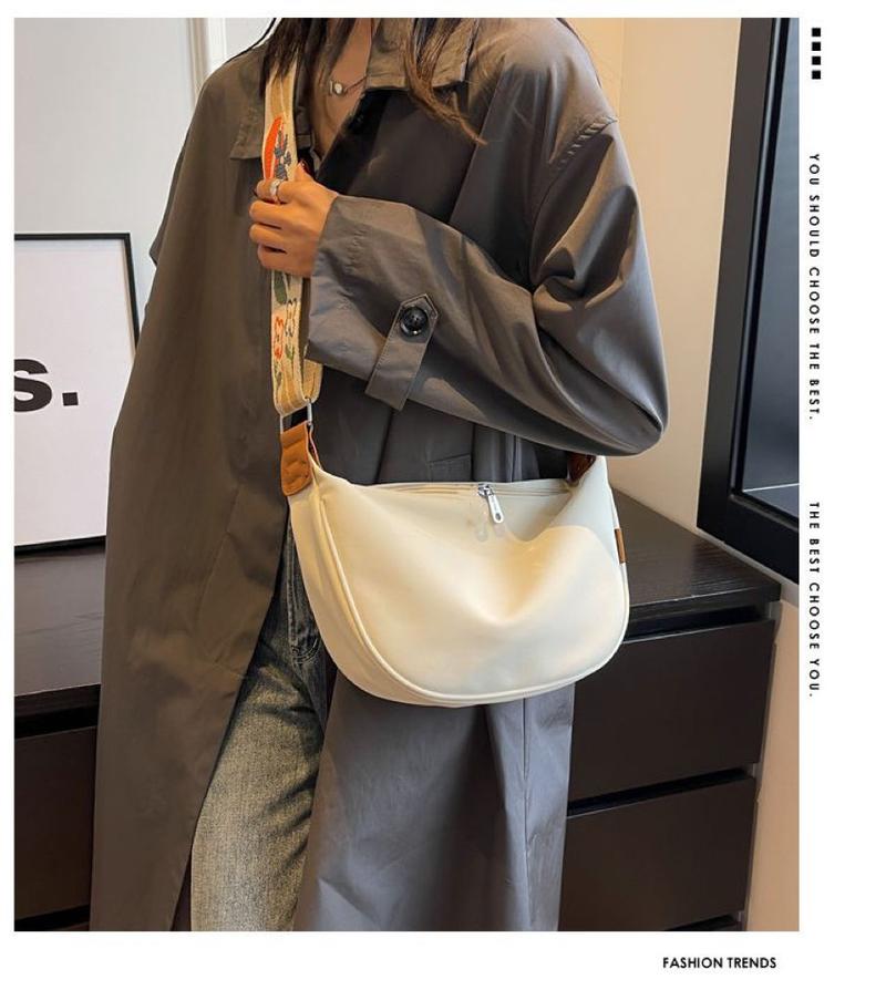 Product Introduction of Ethnic Style Messenger Bag Underarm Bag Selenodont Bag Dumpling Bag Large Capacity Japanese and Korean Style 2024 New Casual 22