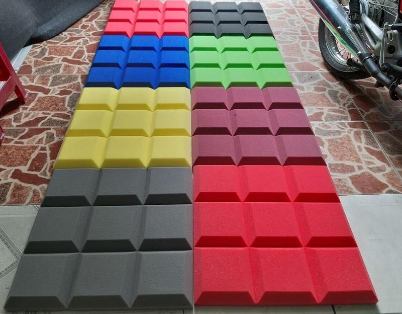 Mút cách âm vuông lớn 9 ô 50x50 dày 4cm/ tấm 1