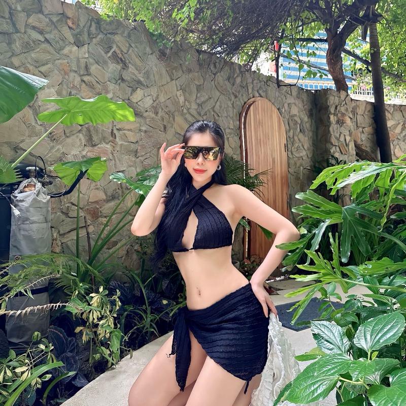 Đồ đi biển bikini 3món áo sẵn mút , quần và khăn chất đũi xốpp nhiều màu 5
