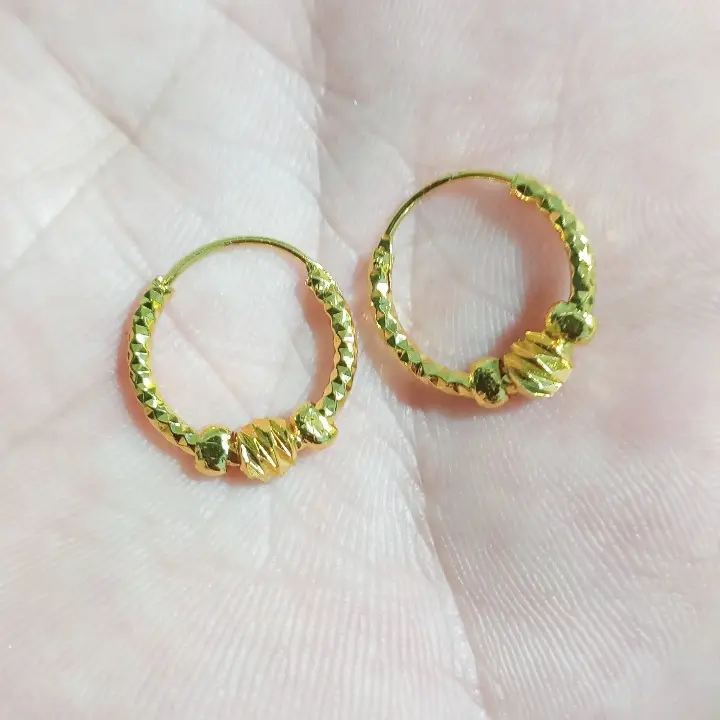 perhiasan gipsi pentol ukir anak, aksesoris fashion anting titanium anti karat . Cantik 3